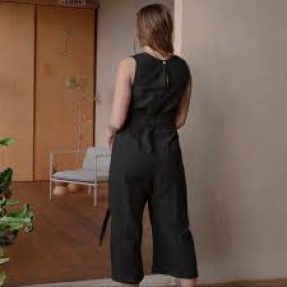 Hackwith Design House Wide-Leg Jumper in black size L - Picture 3 of 14